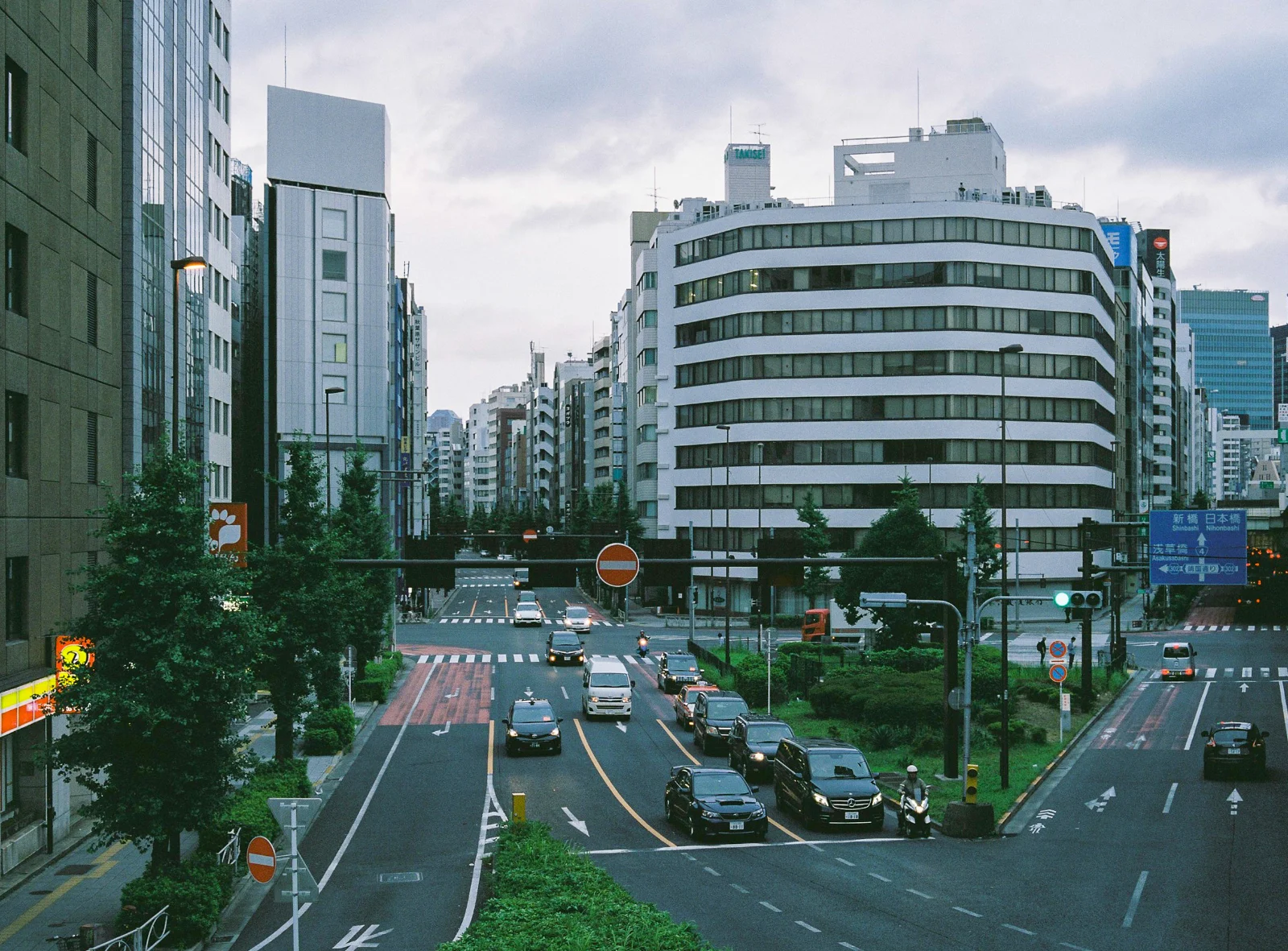 Fuji 400H · Tokyo · 2019 · 9