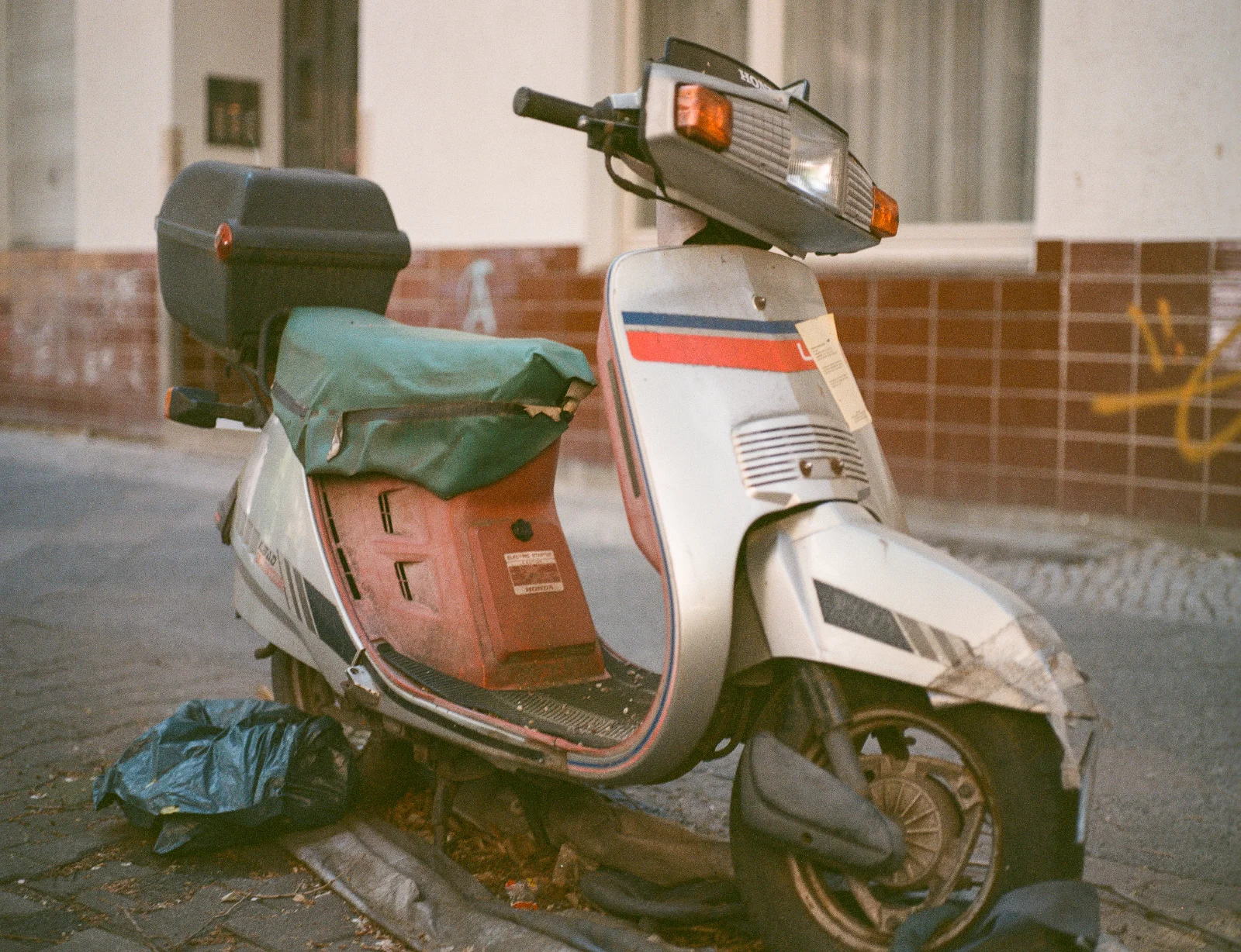 Kodak Vericolor III (expired) · Berlin · 2019 · 6