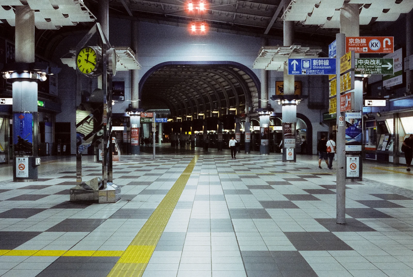 Cinestill 800T · Tokyo · 2019 · 10